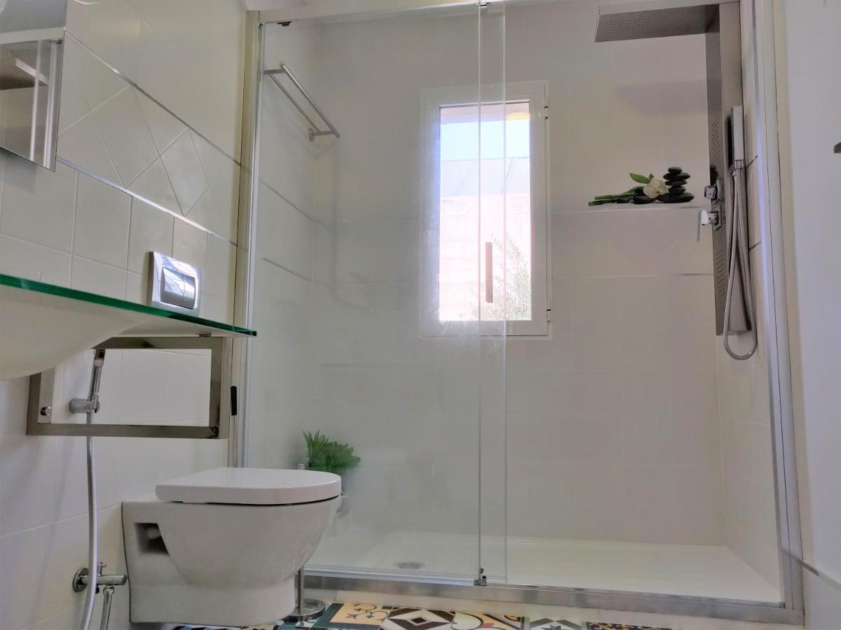 Apartamentos R66 กาเซเรส ภายนอก รูปภาพ