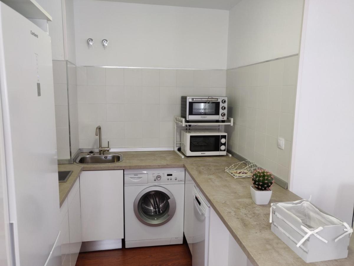 Apartamentos R66 กาเซเรส ภายนอก รูปภาพ