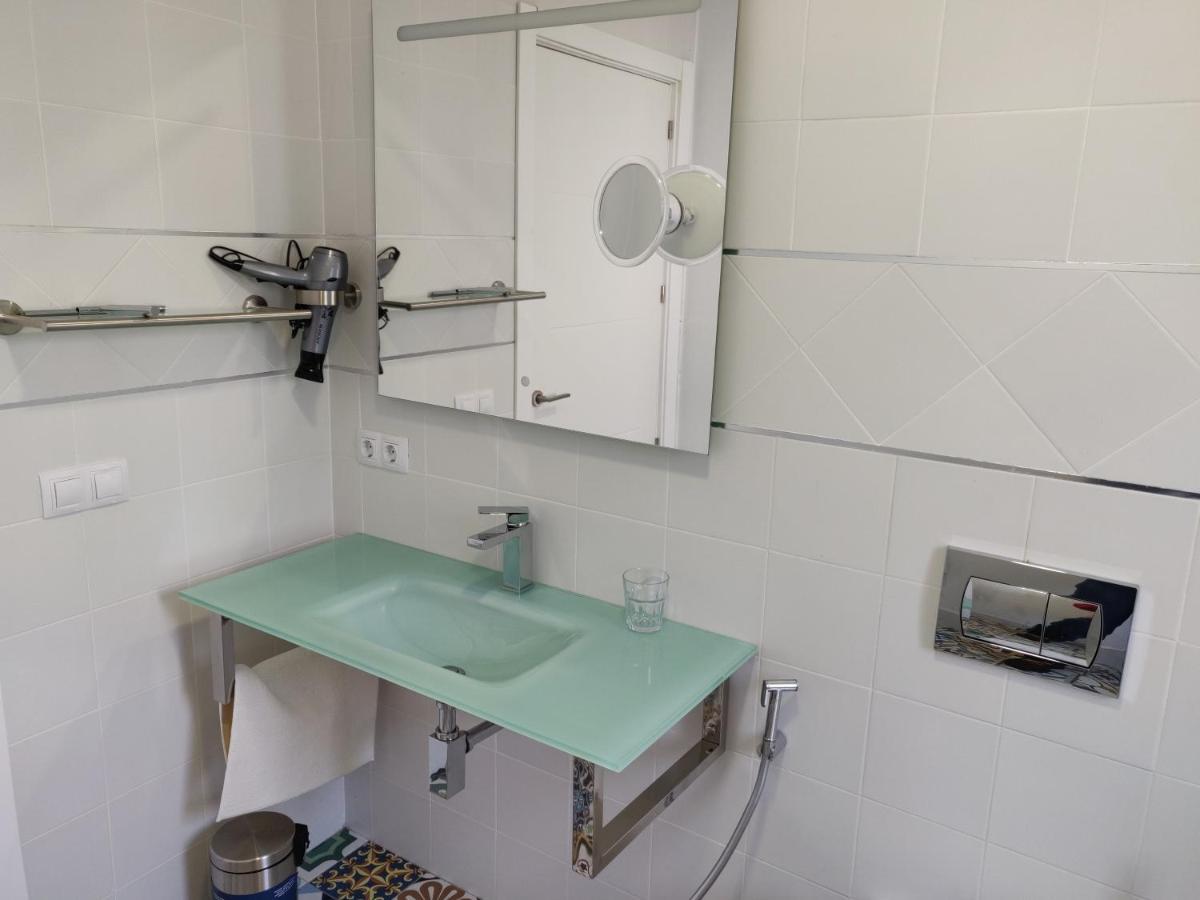 Apartamentos R66 กาเซเรส ภายนอก รูปภาพ